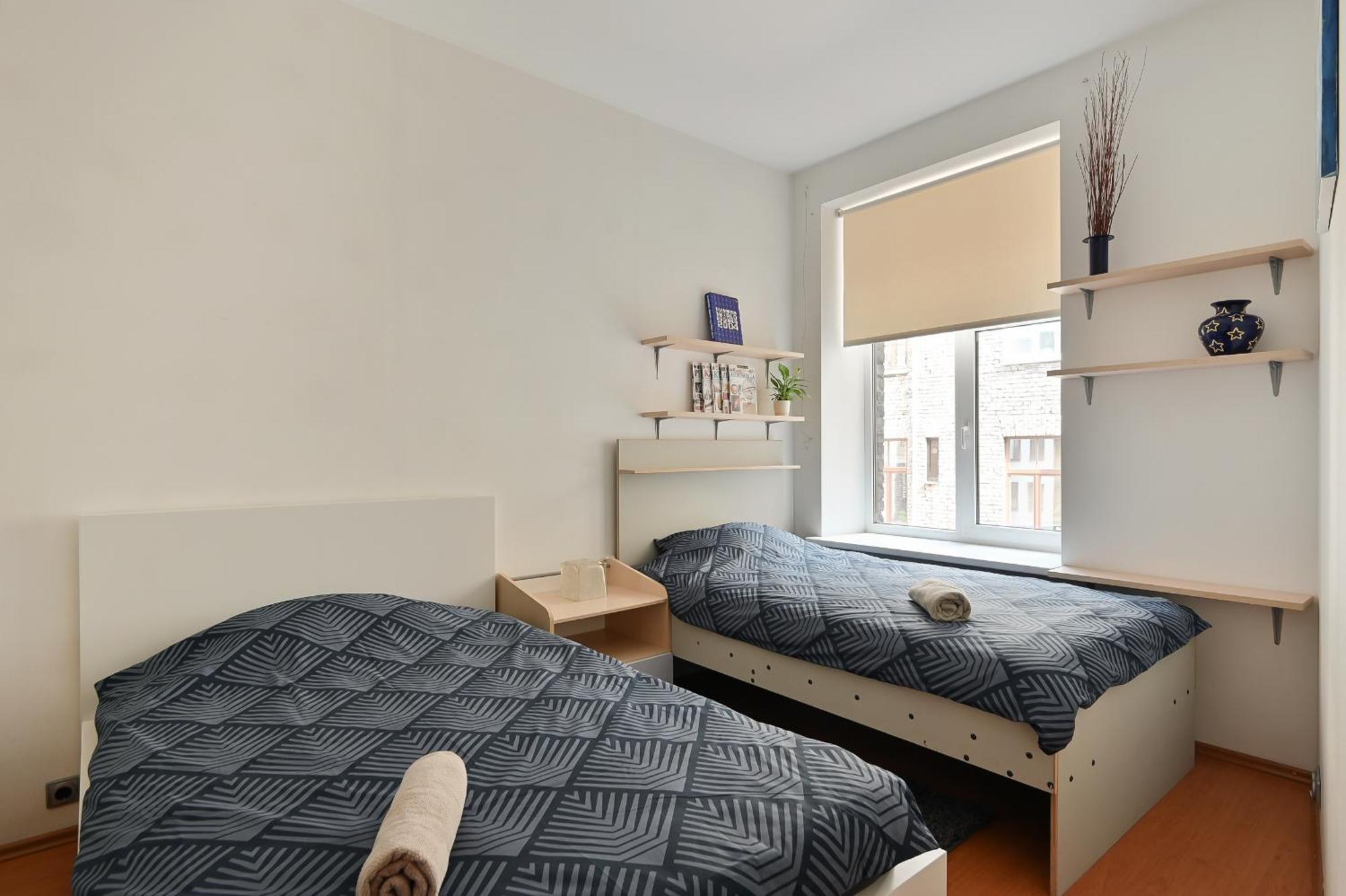 2-bdrm Quiet Butas *