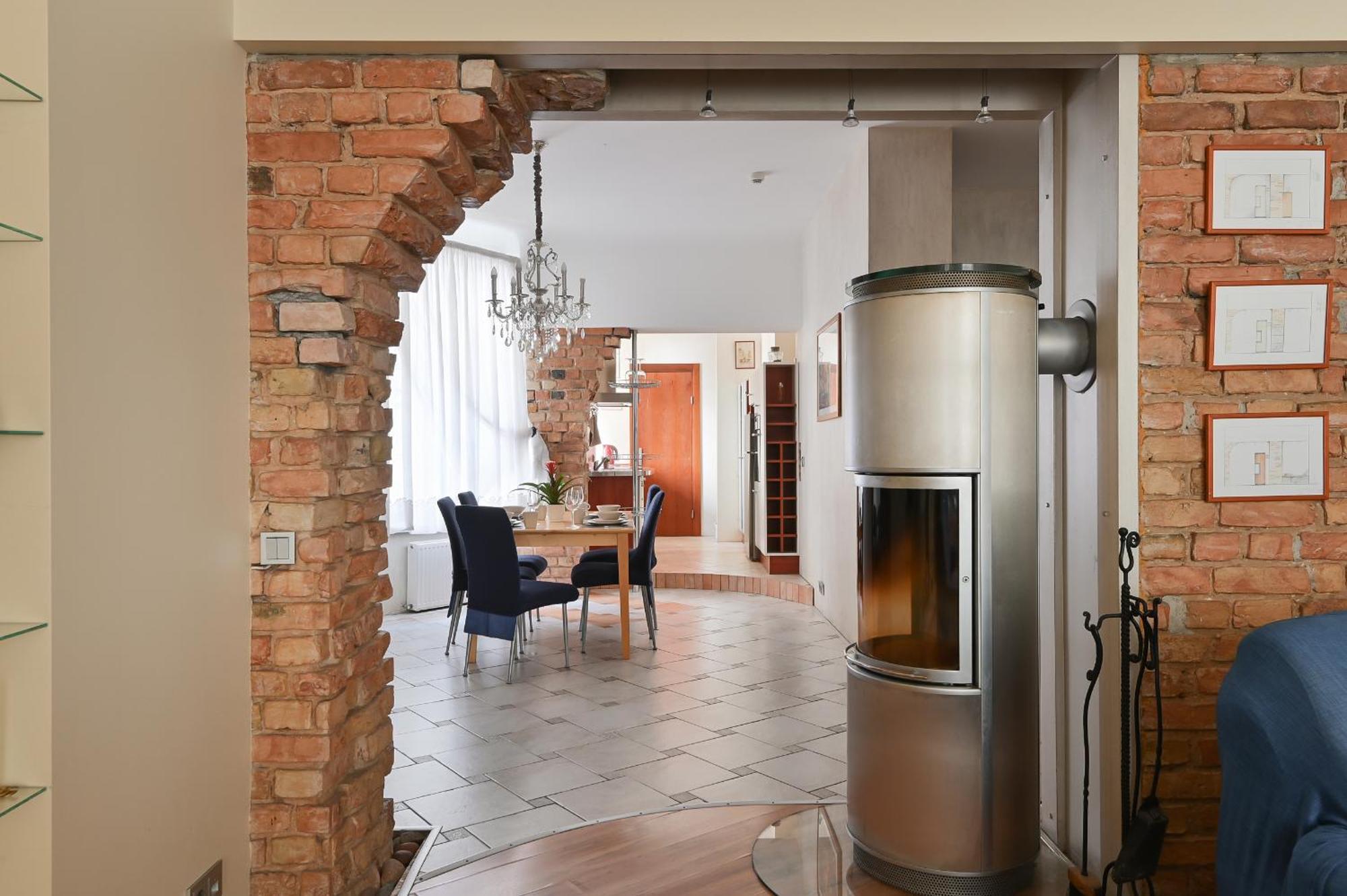 2-bdrm Quiet Butas